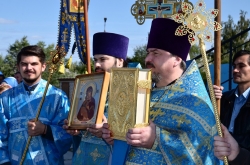 Спасение от видимых и невидимых и врагов: православные Агаповки отпраздновали Сретенье